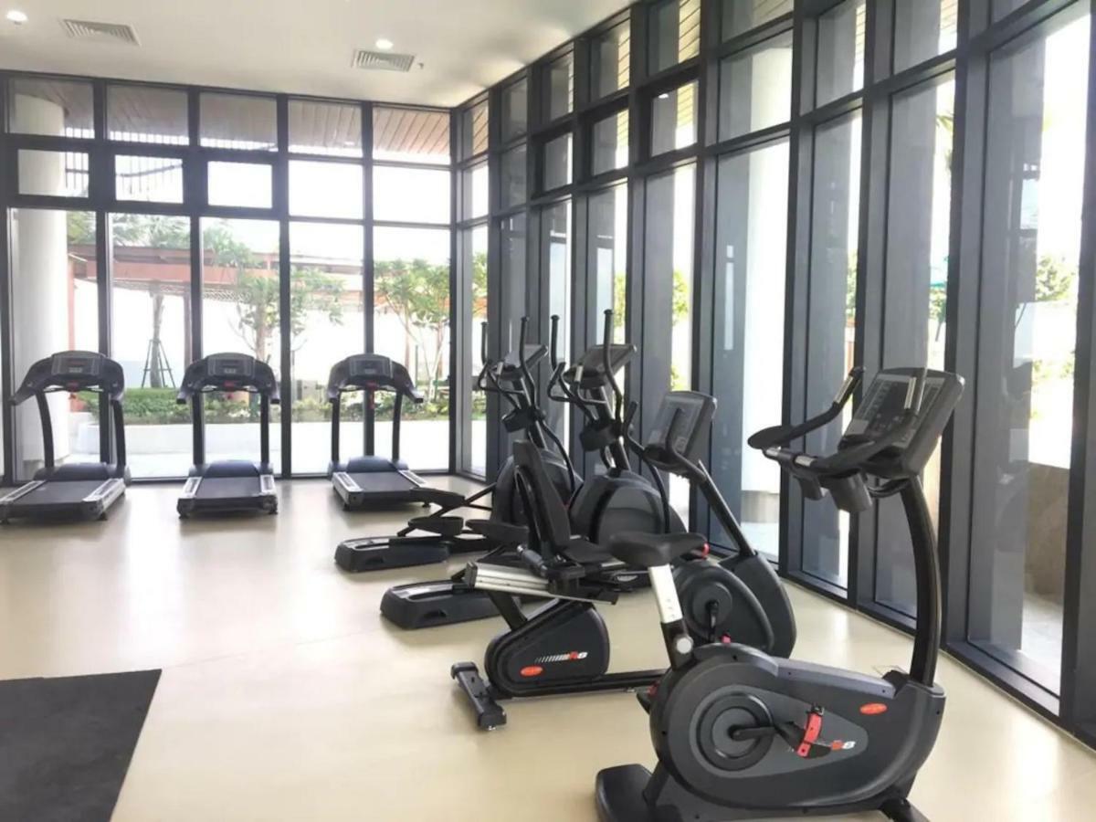 Almas Suites Puteri Harbour Нусаджая Екстериор снимка
